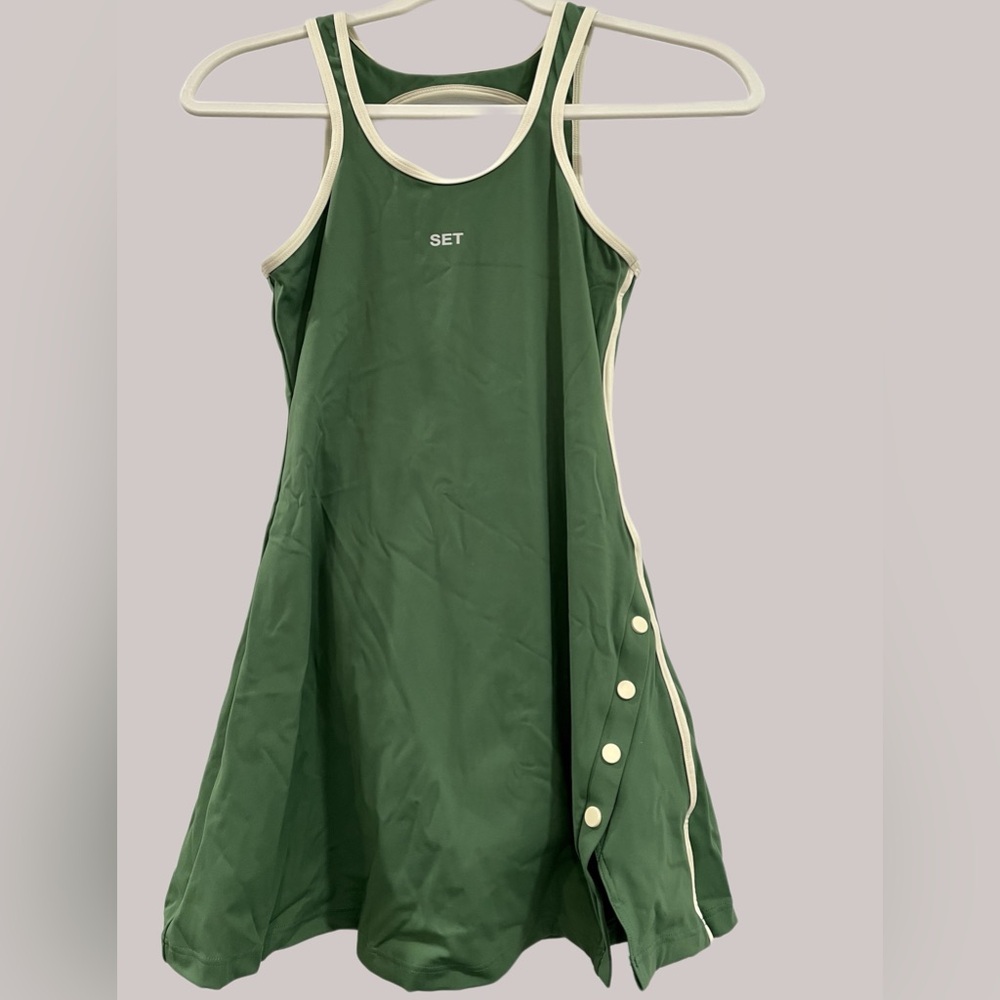 Set Active Dress